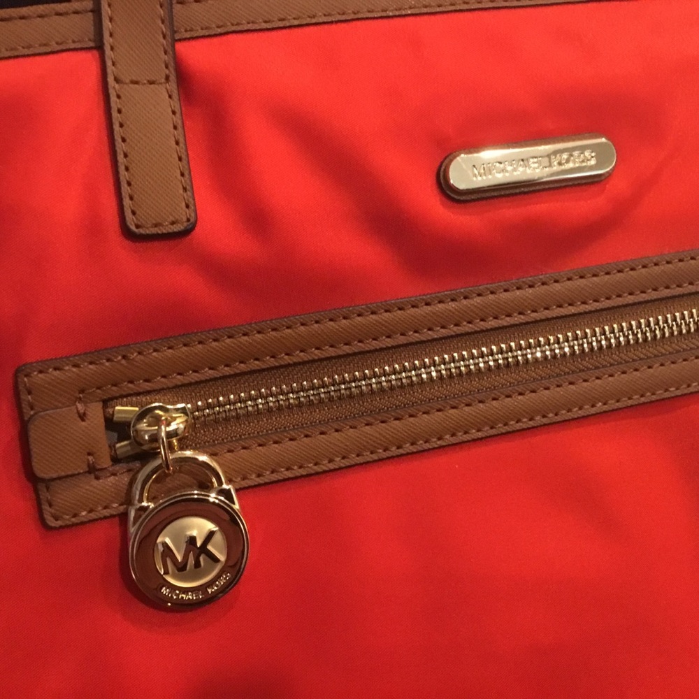 Michael Kors Kempton Red Nylon Brown Leather Shoulder Tote Bag Purse Like New - Picture 3 of 9